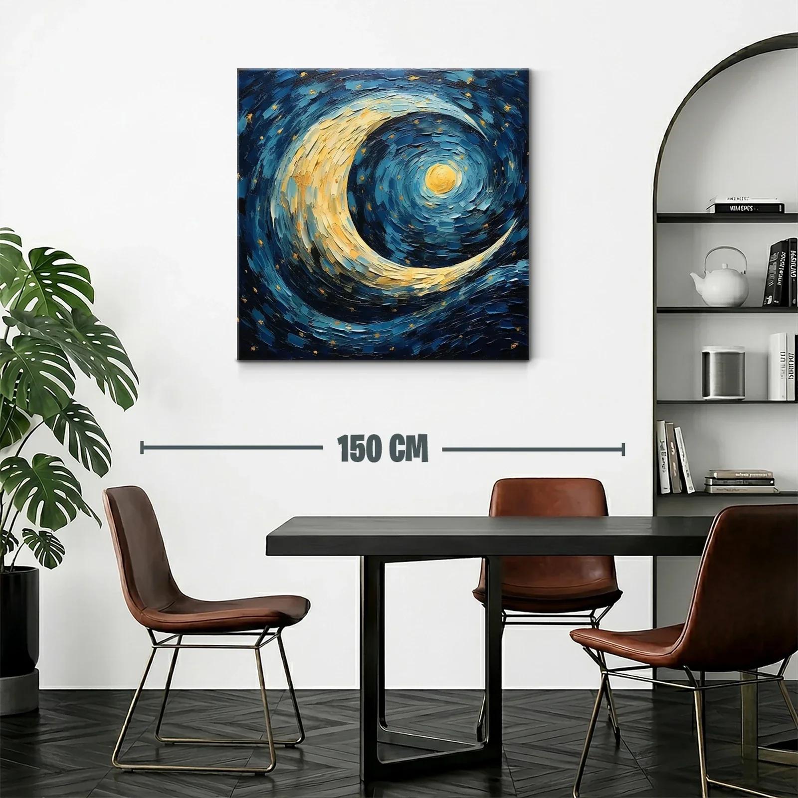 Luna dorada con cielo estrellado en remolino azul — miniatura 2