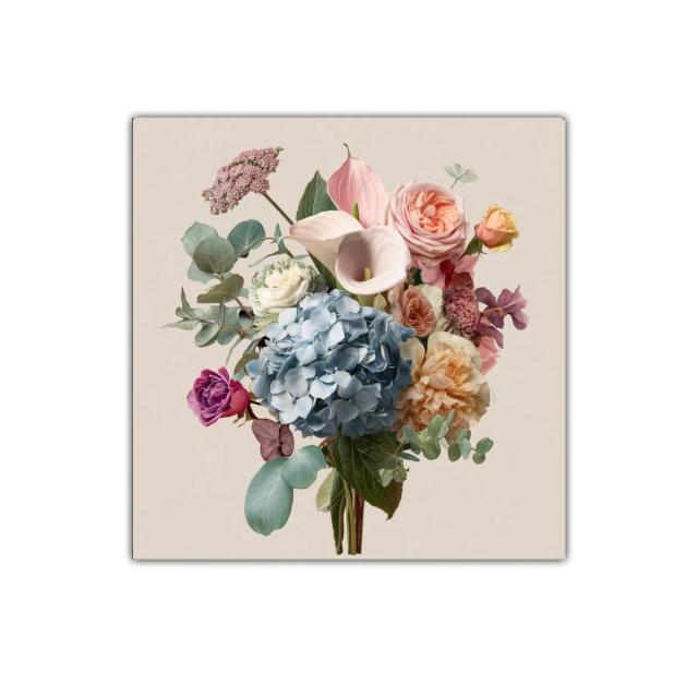 Ramo elegante con flores delicadas y tonos pastel suaves