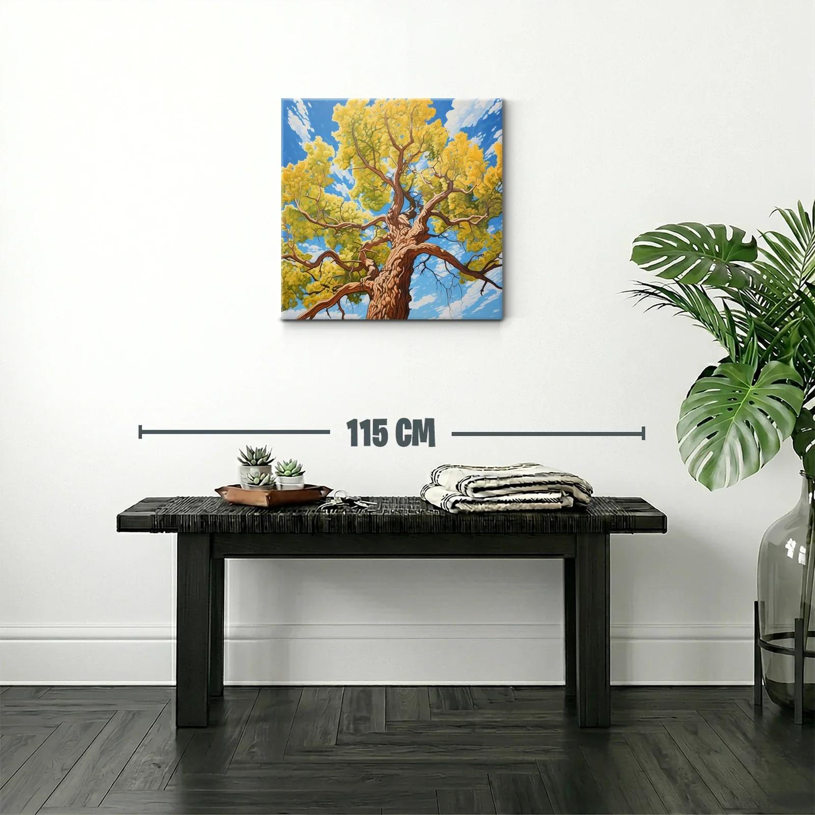 Árbol imponente con follaje dorado bajo cielo azul — miniatura 2