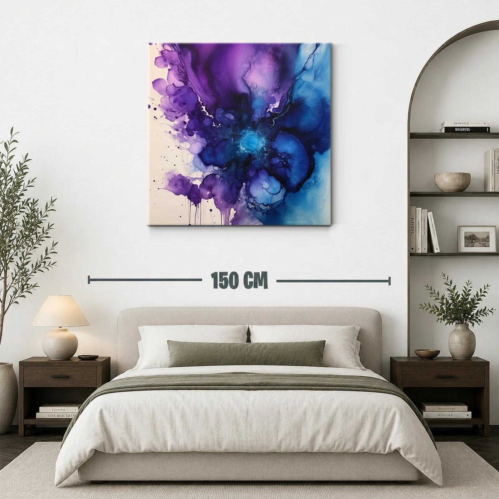 Explosión abstracta en tonos azul y violeta — miniatura 3
