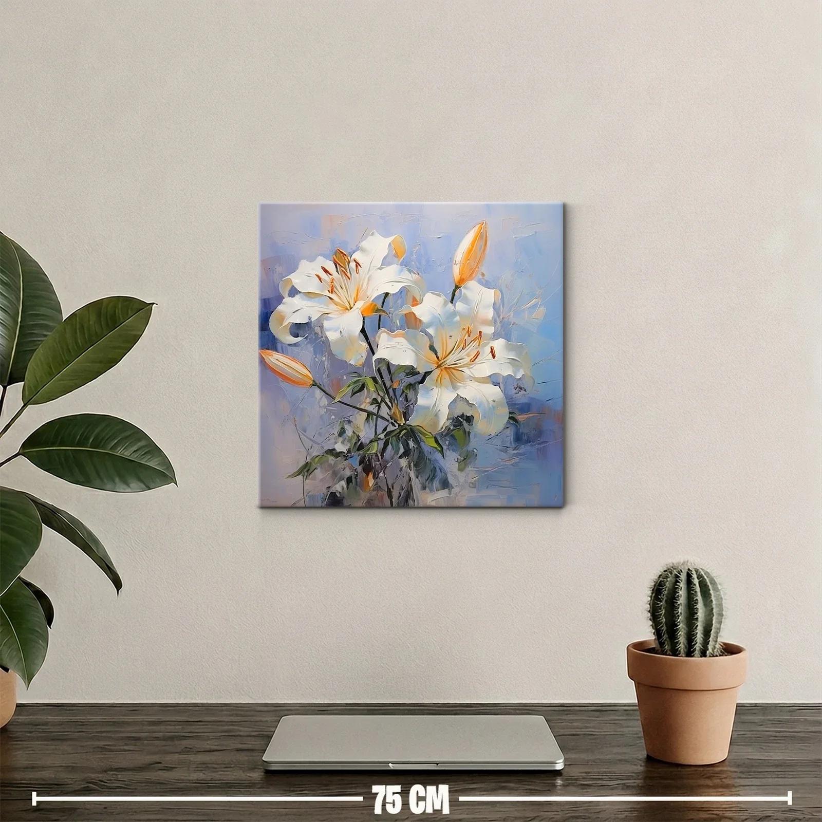Flores blancas sobre fondo azul con detalles cálidos — miniatura 2