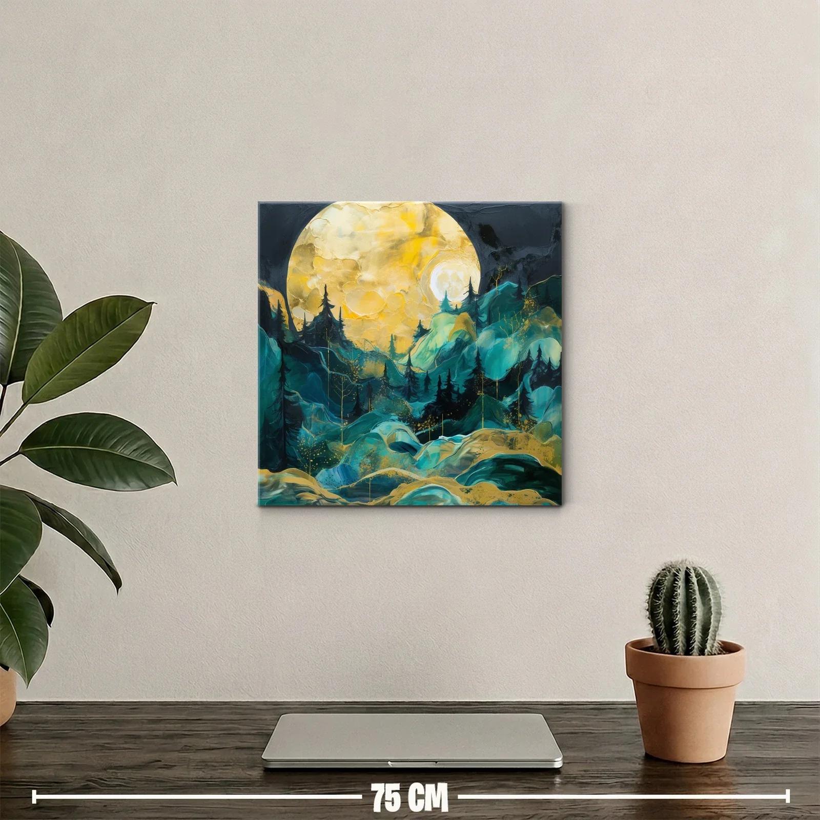 Paisaje Nocturno con Luna y Bosque en Tonos Dorados y Verdes — miniatura 2