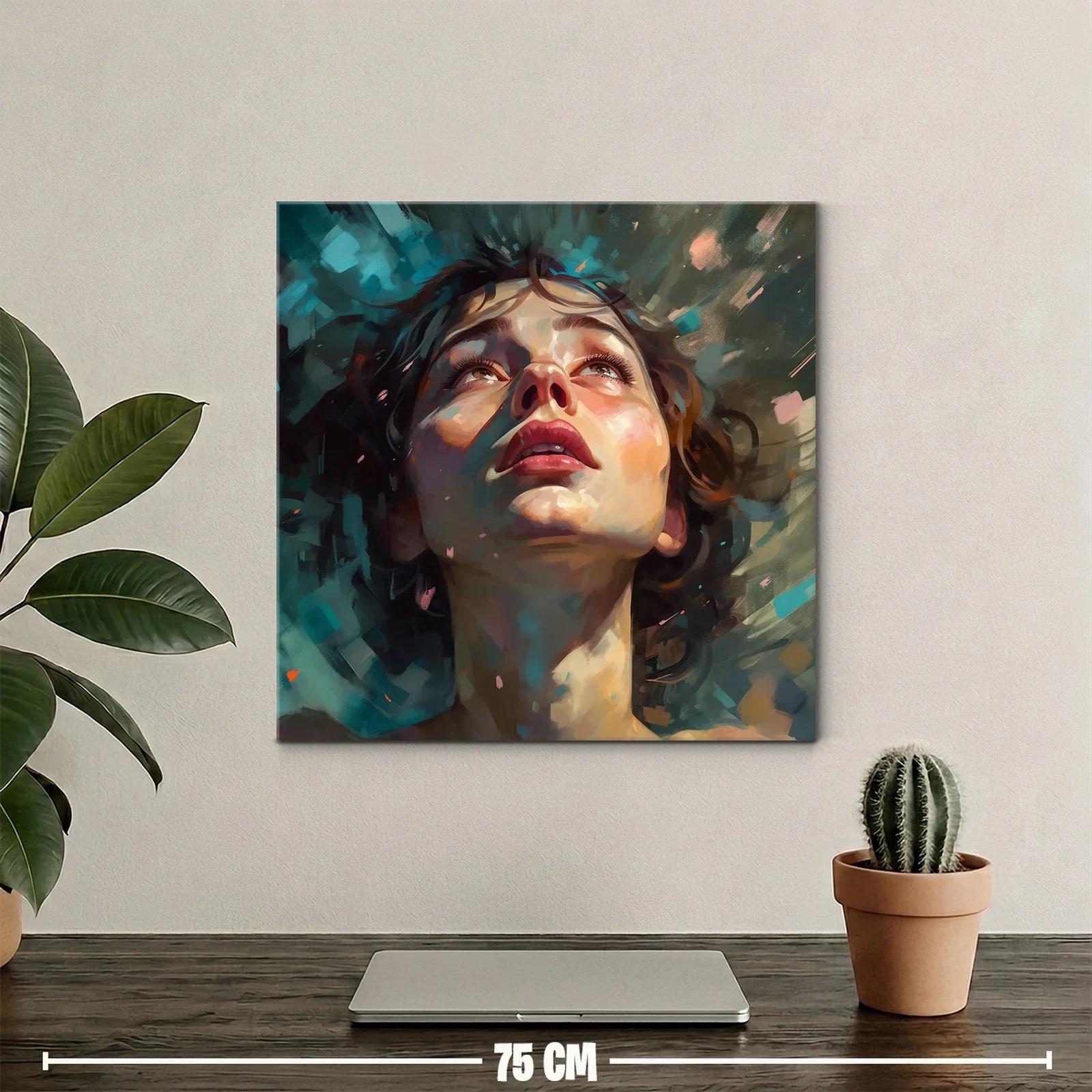 Retrato expresivo de mujer mirando hacia el cielo — miniatura 2
