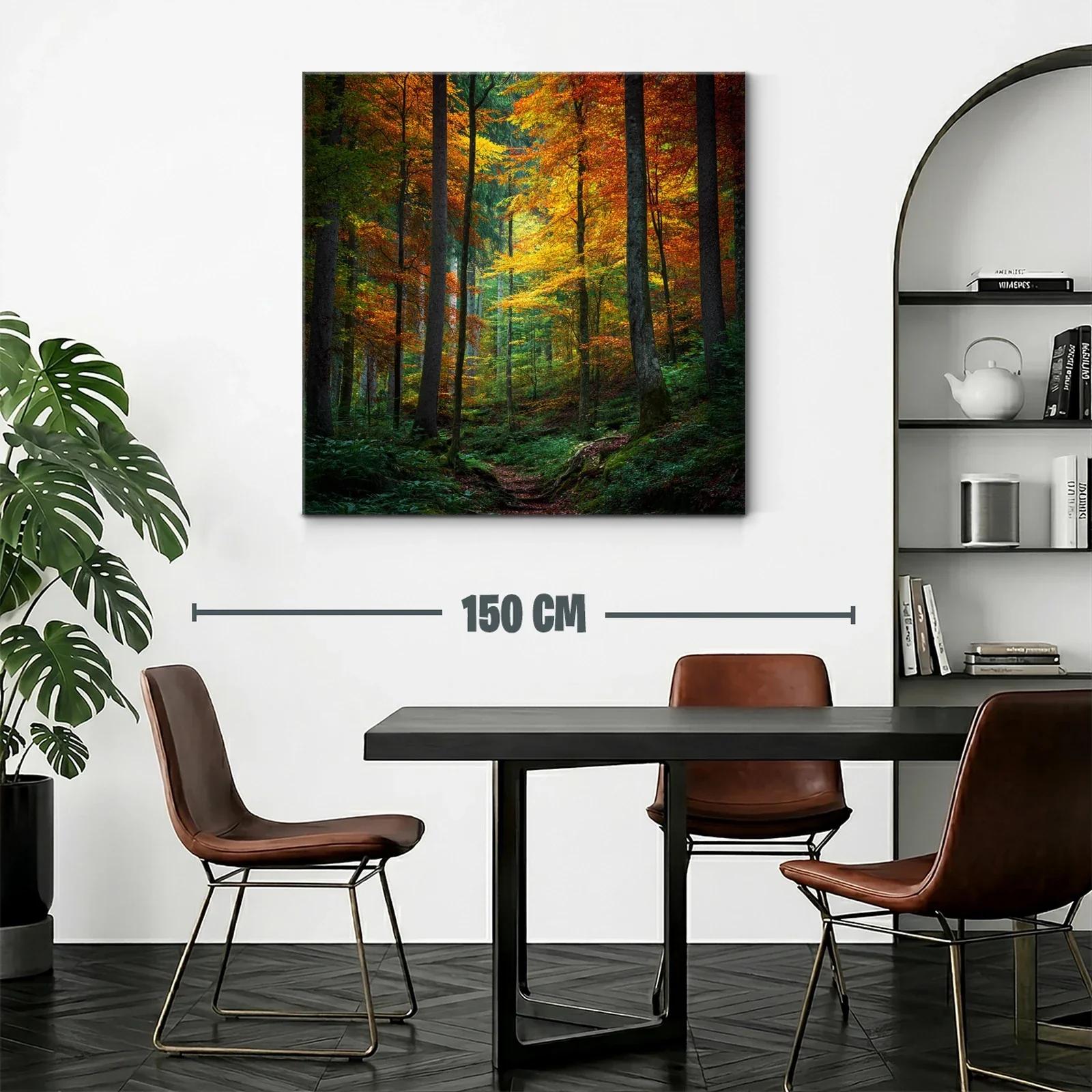 Bosque otoñal con vibrantes hojas anaranjadas y verdes — miniatura 2