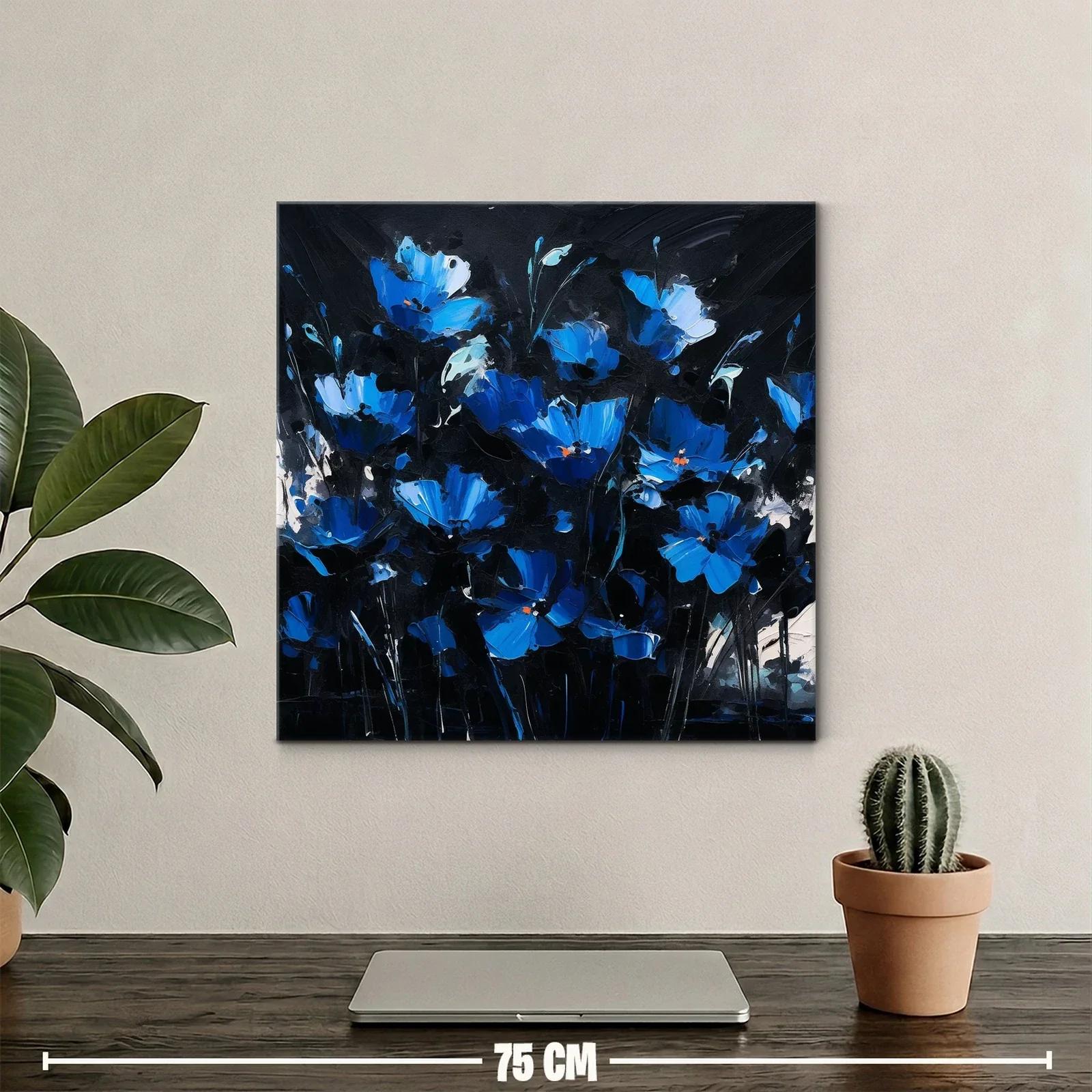 Flores azules vibrantes sobre fondo oscuro — miniatura 2
