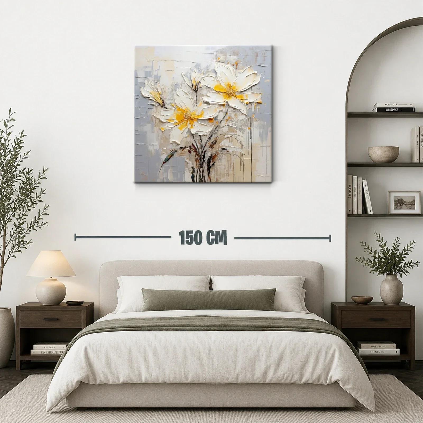 Flores blancas con toques amarillos sobre fondo neutro — miniatura 3