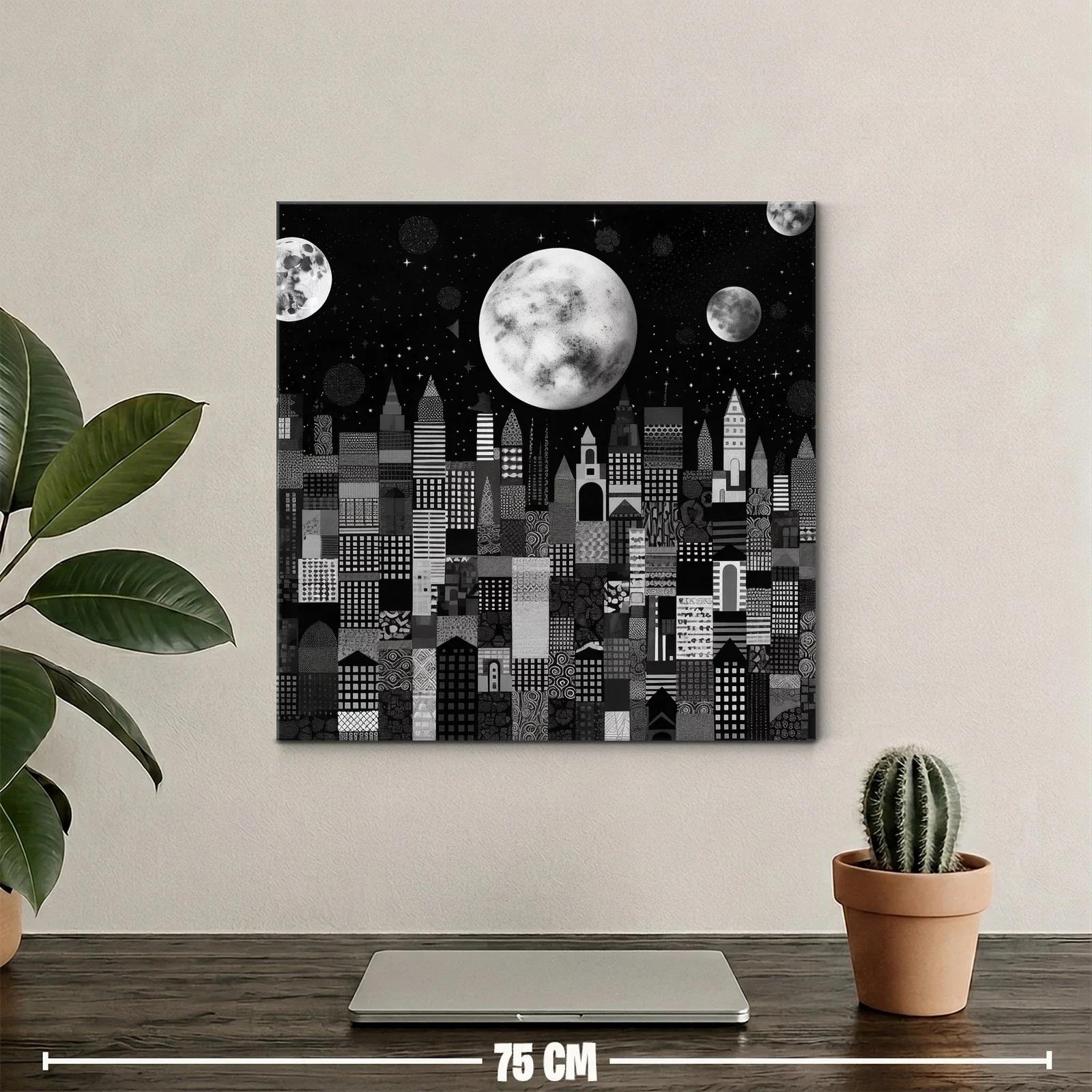 Ciudad nocturna con lunas y cielo estrellado en tonos grises — miniatura 2