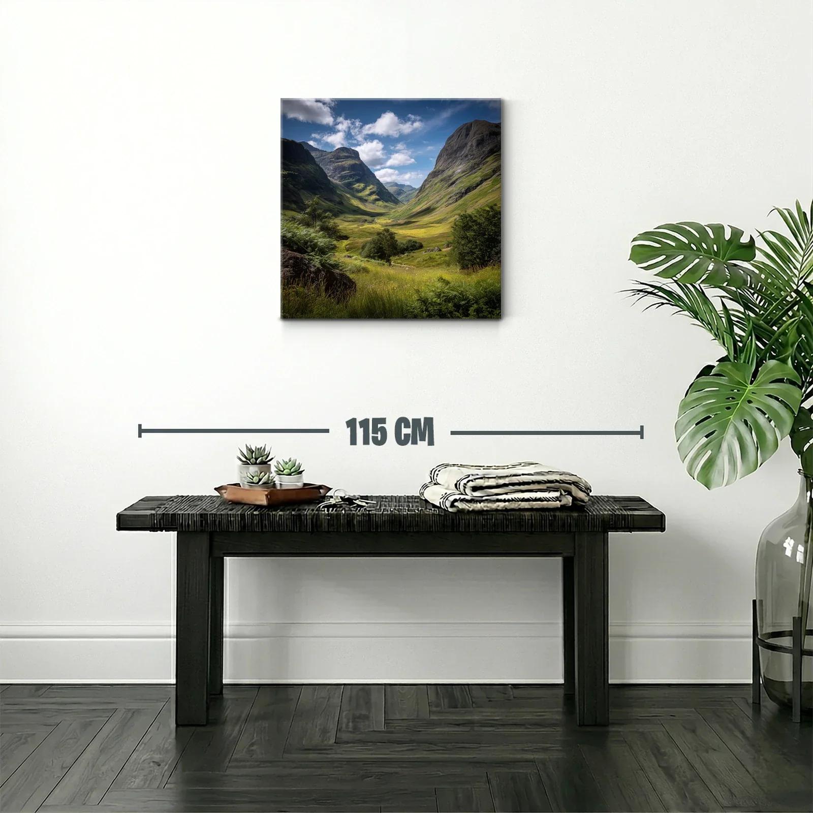 Impresionante paisaje de montaña con cielo azul y praderas verdes — miniatura 2