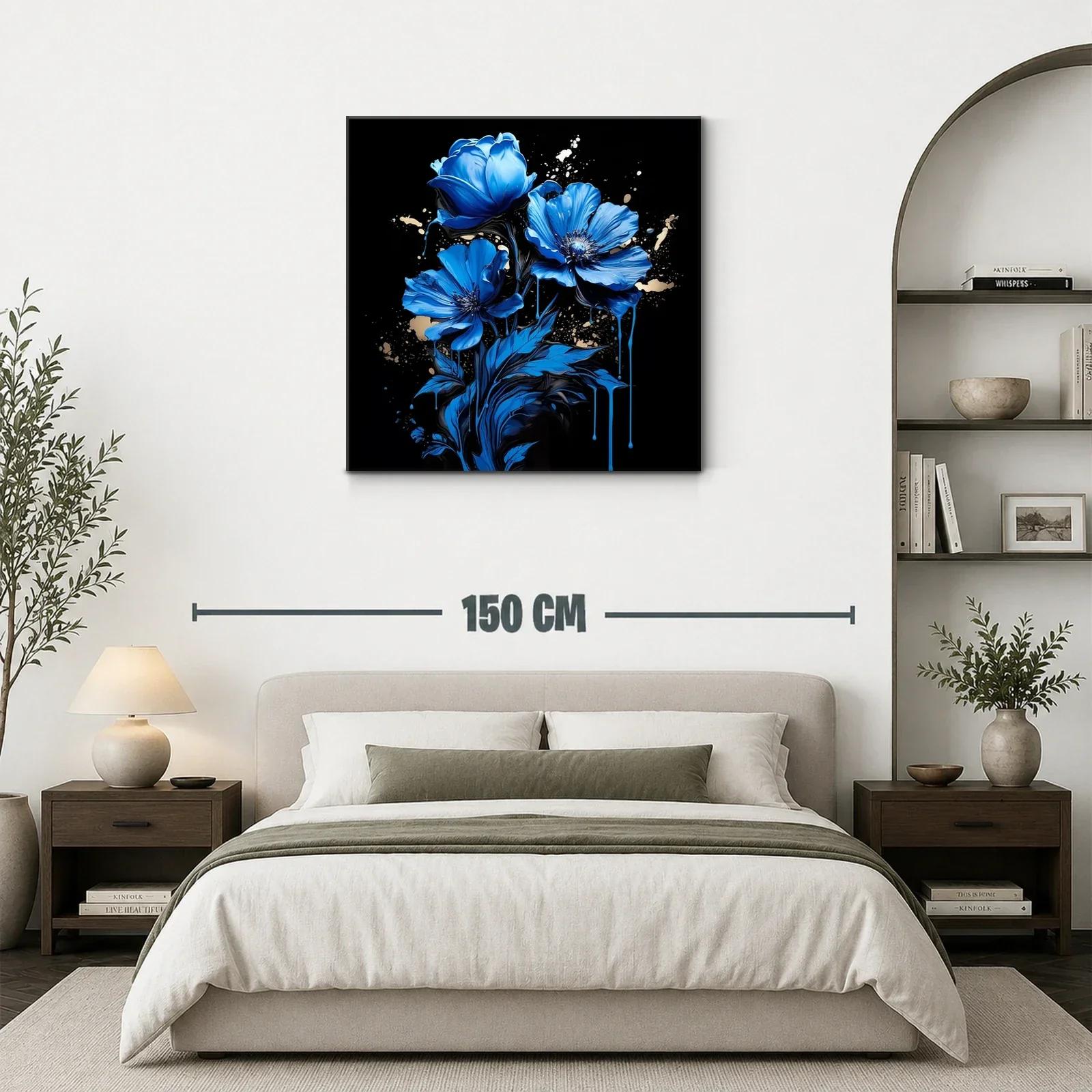 Flores azules vibrantes sobre fondo negro elegante — miniatura 3