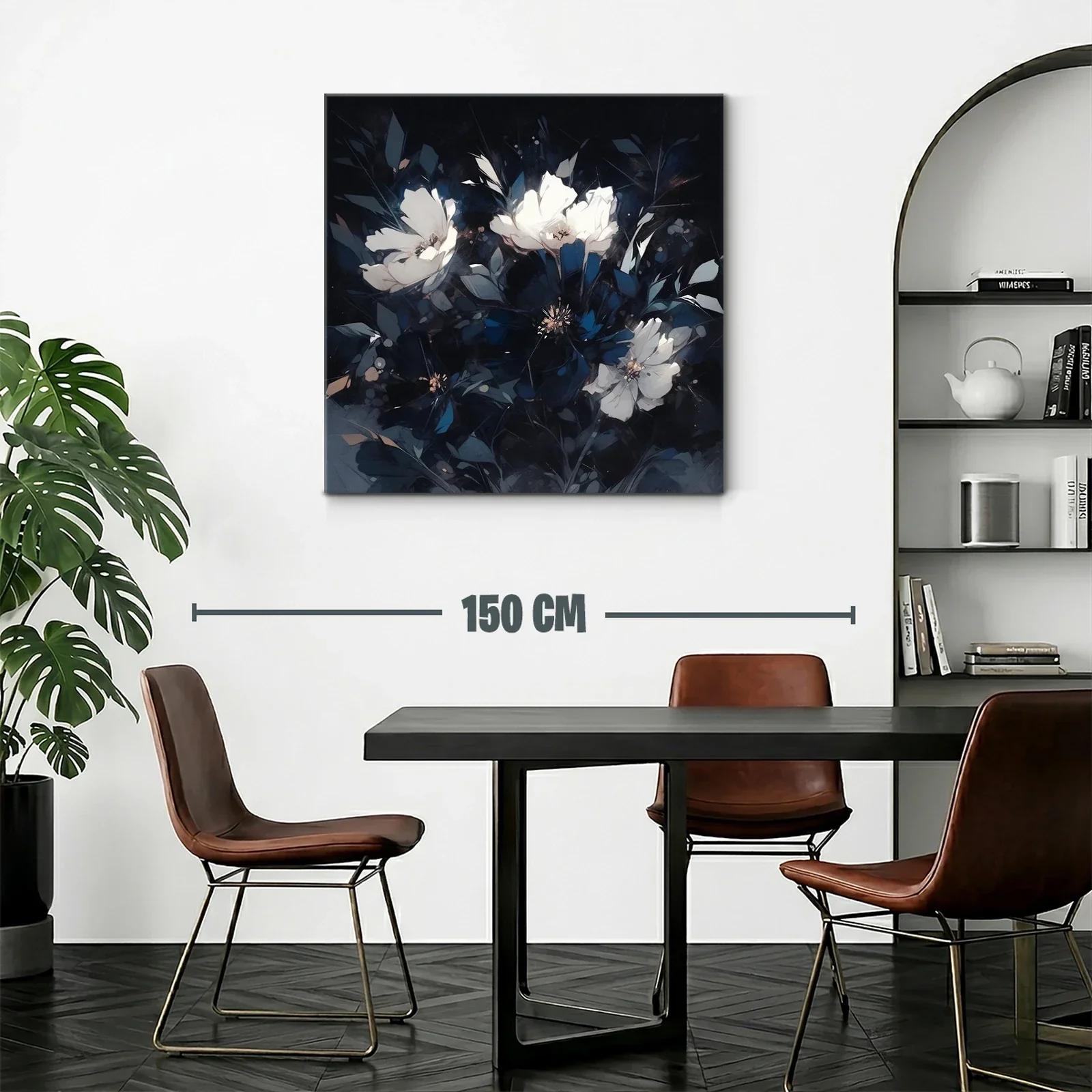Blancas flores entre sombras en composición elegante — miniatura 2