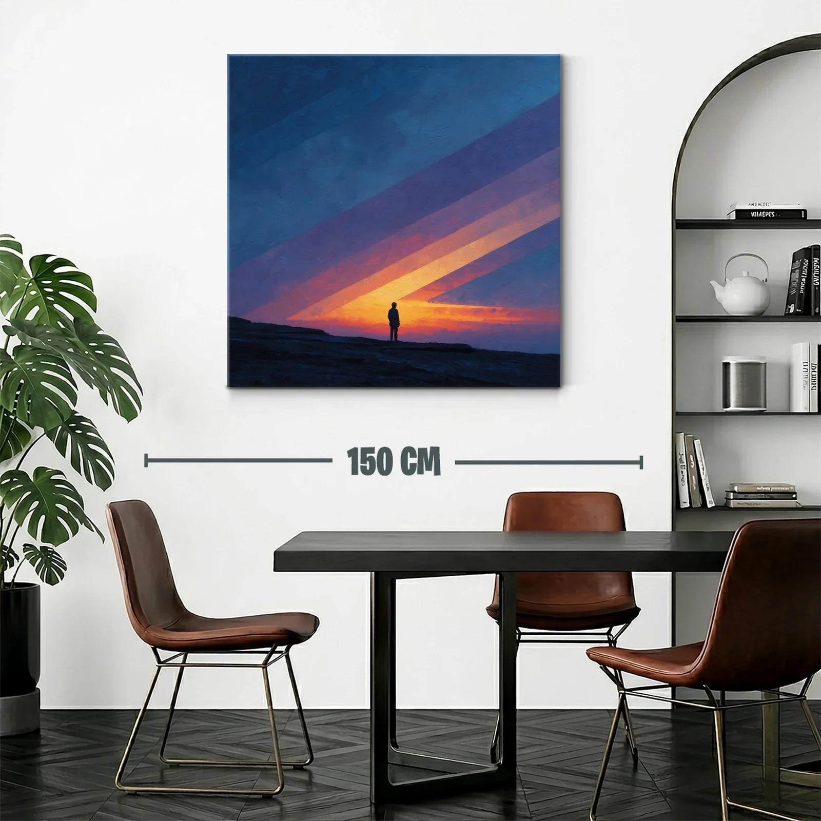 Figura solitaria ante un cielo al amanecer azul y naranja — miniatura 2