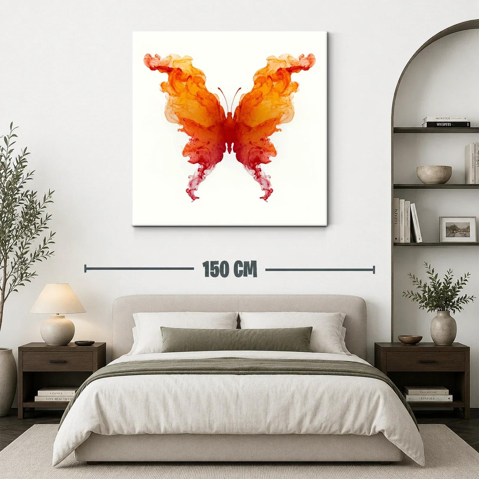 Mariposa en tonos cálidos de naranja y rojo — miniatura 3