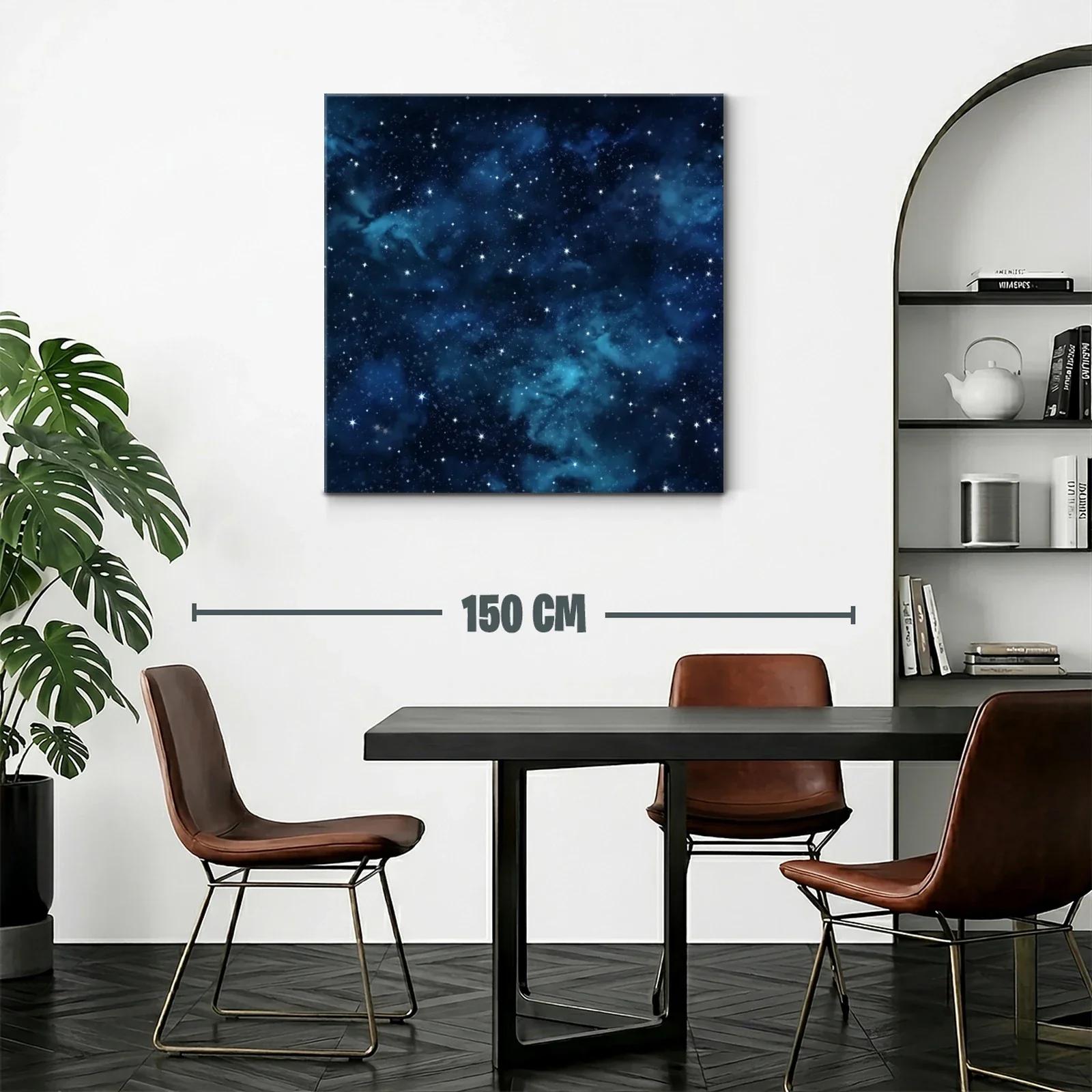 Estrellado cielo nocturno con nebulosas en tonos azules — miniatura 2