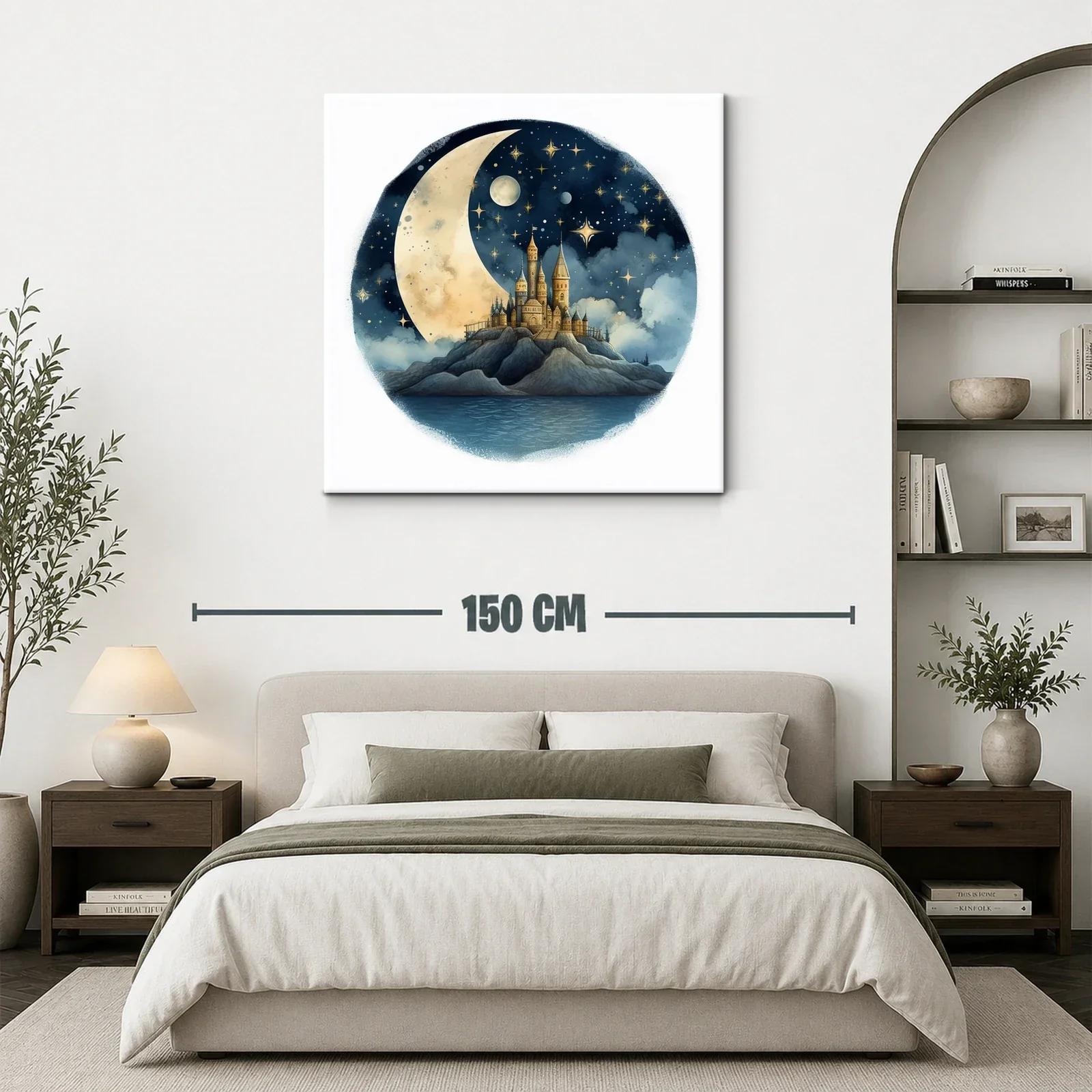 Castillo encantado bajo la luna y estrellas doradas — miniatura 3