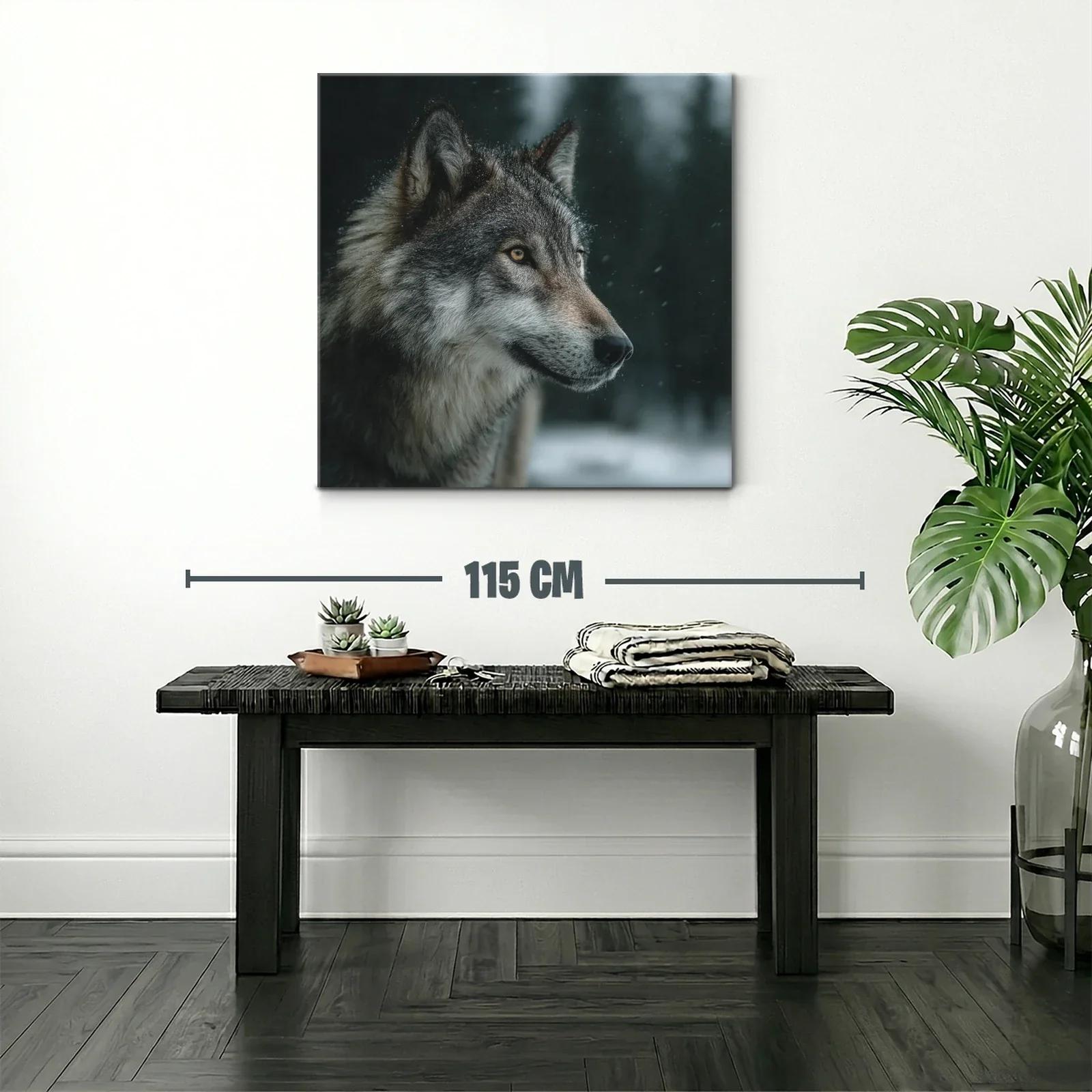 Retrato de lobo en ambiente invernal con mirada intensa — miniatura 2