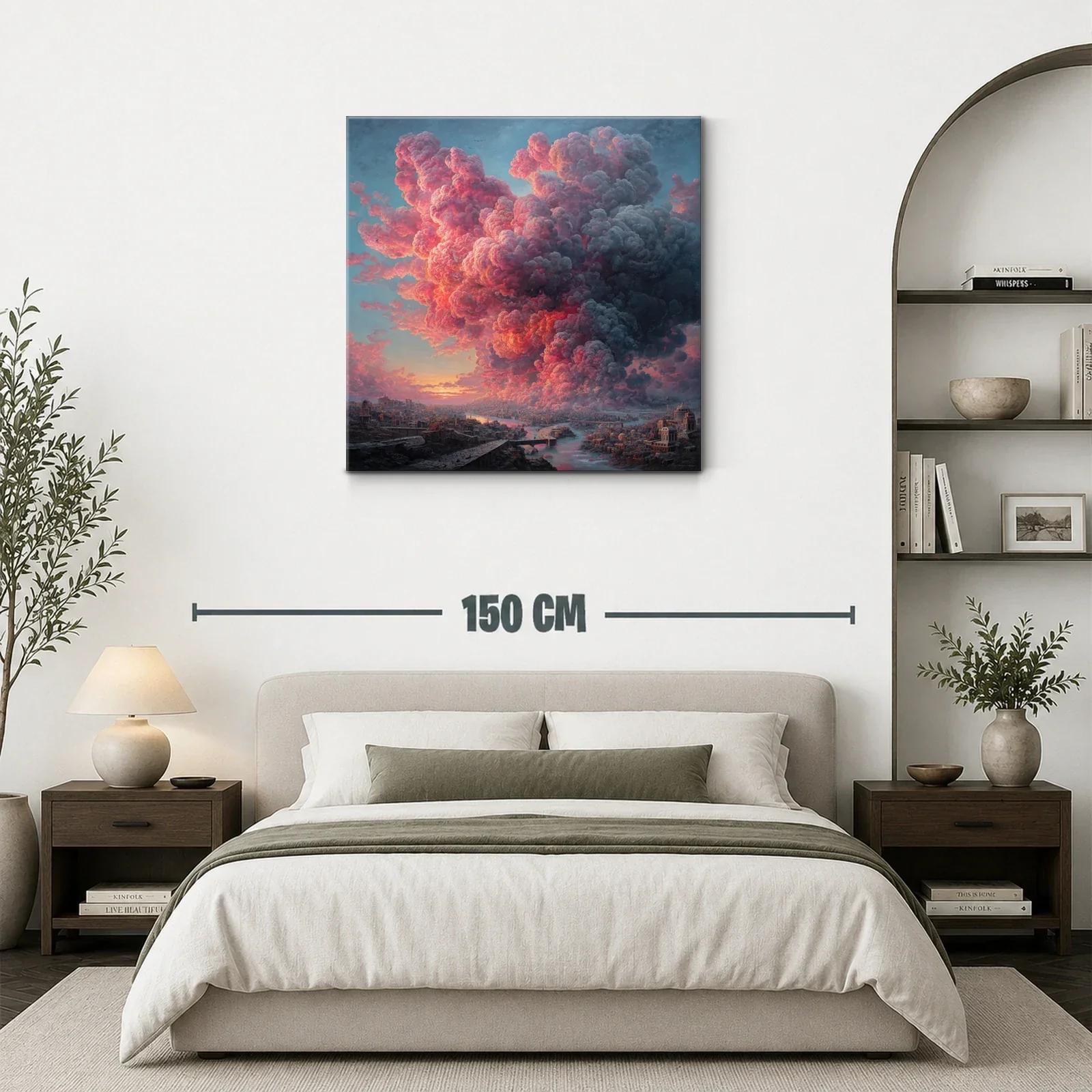 Impactante explosión de nubes al atardecer sobre ciudad — miniatura 3