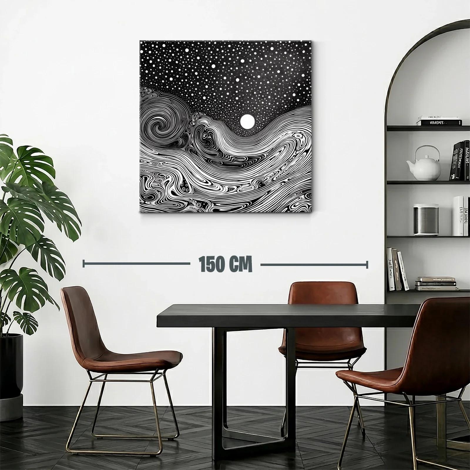Paisaje onírico en blanco y negro con luna brillante — miniatura 2