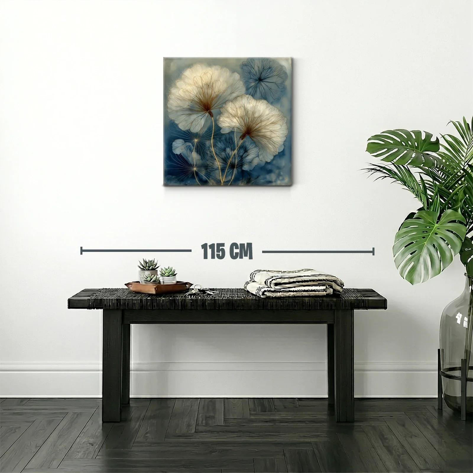 Delicadas flores en tonos beige y azul para un ambiente sereno — miniatura 2