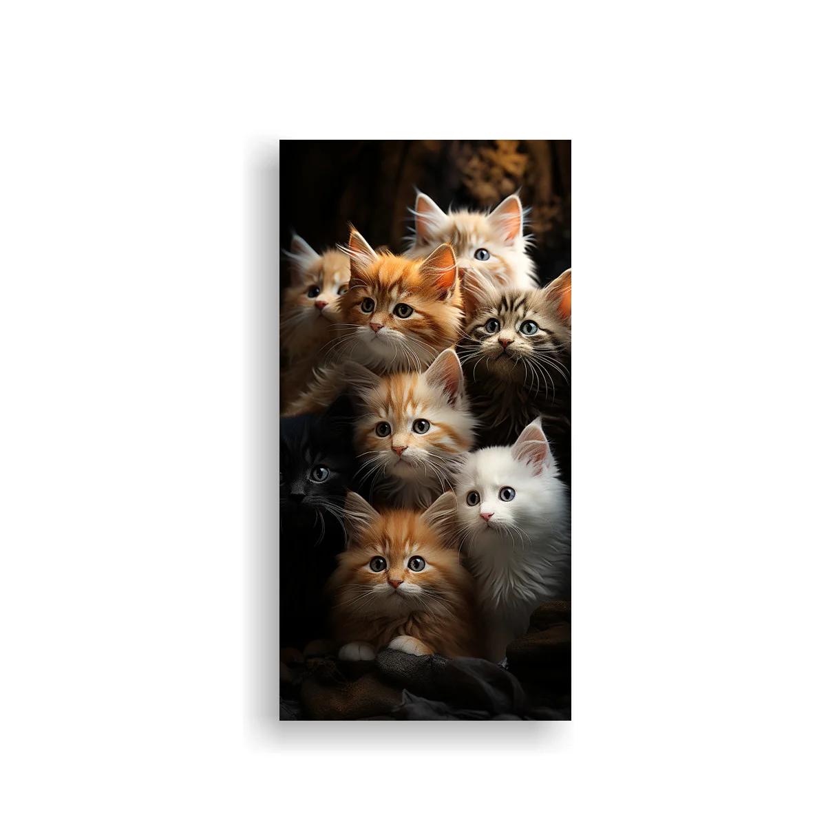 Cuadro grupo de gatitos asomándose desde un entorno oscuro