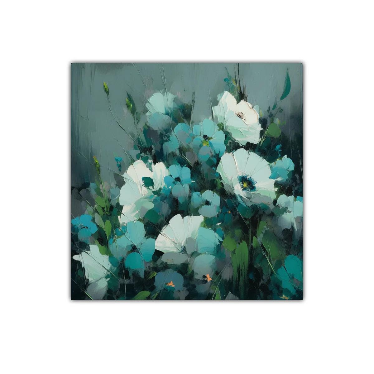 Flores blancas y turquesas con fondo gris azulado