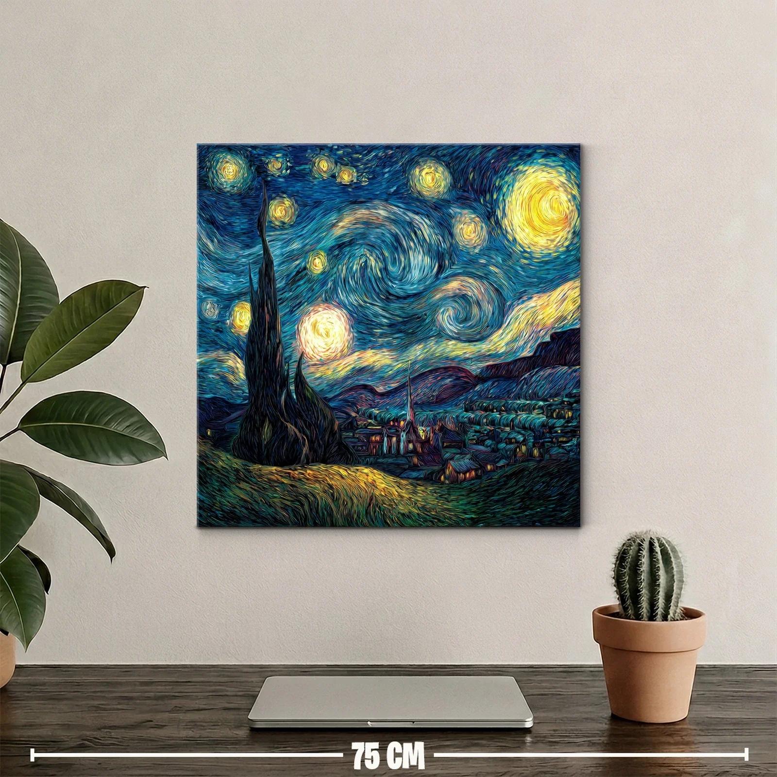 Noche estrellada con cielo vibrante y paisaje nocturno — miniatura 2