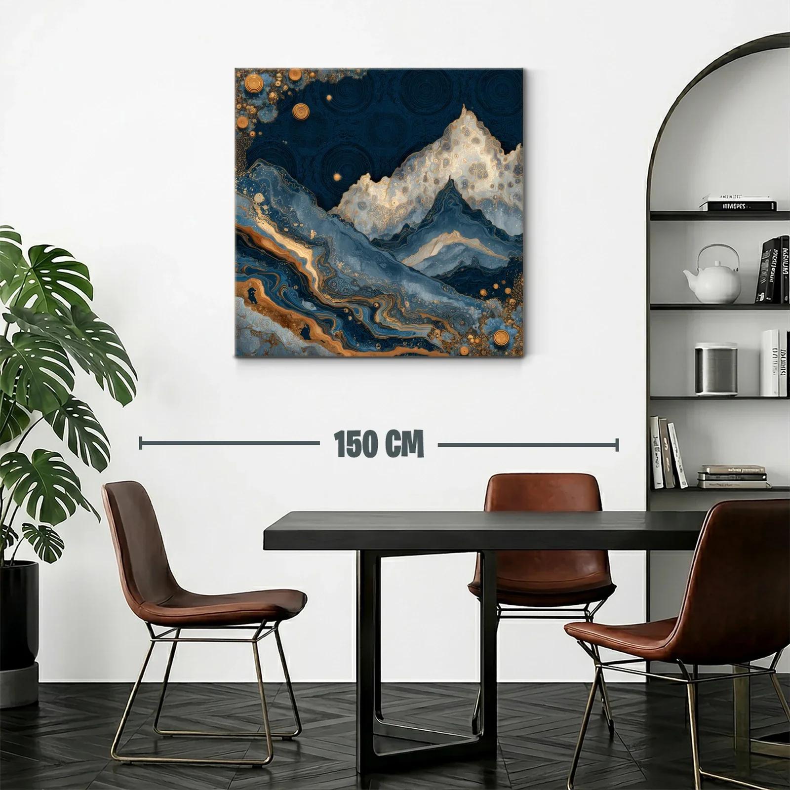 Montañas abstractas con destellos dorados y azul profundo — miniatura 2