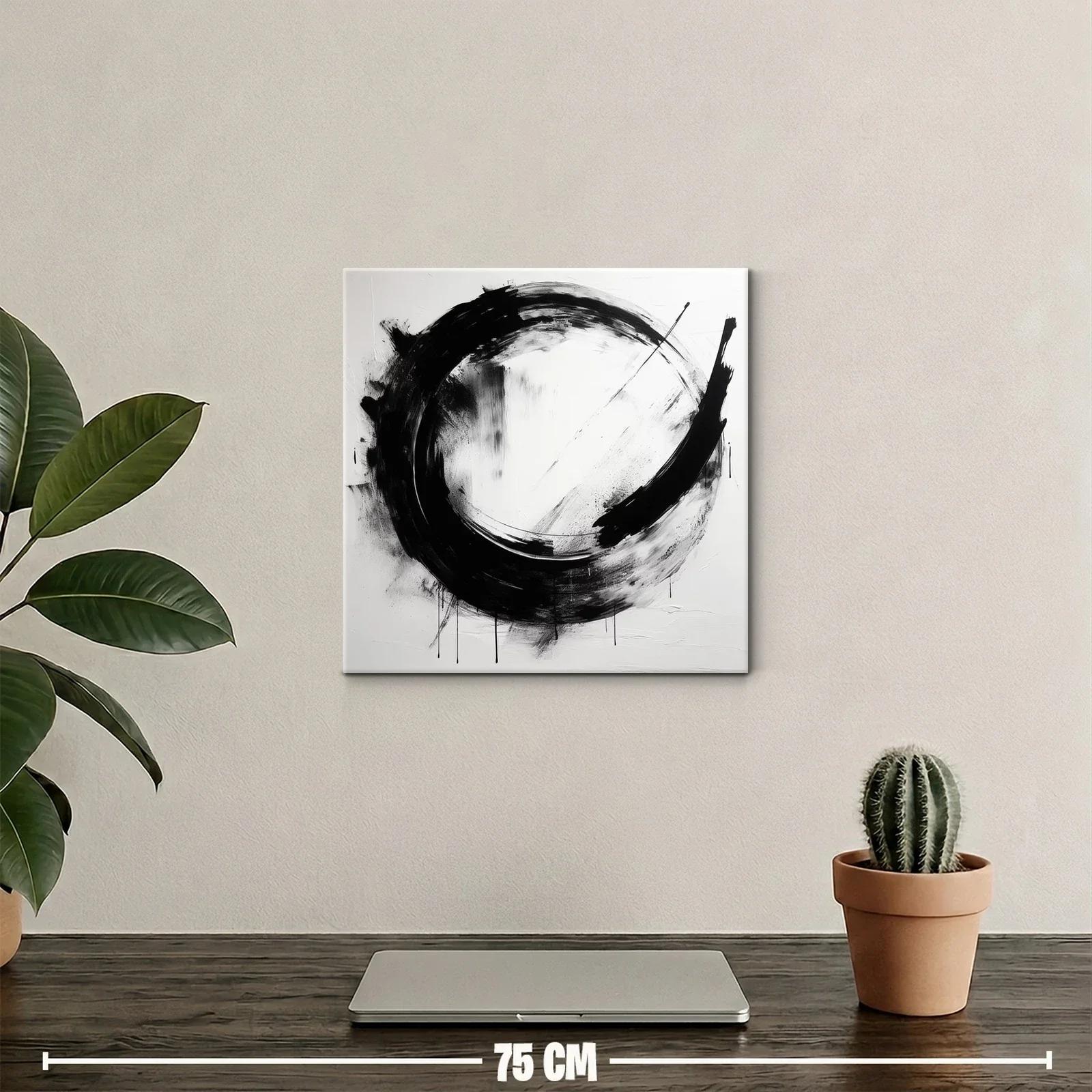 Composición circular en blanco y negro de gran impacto visual — miniatura 2