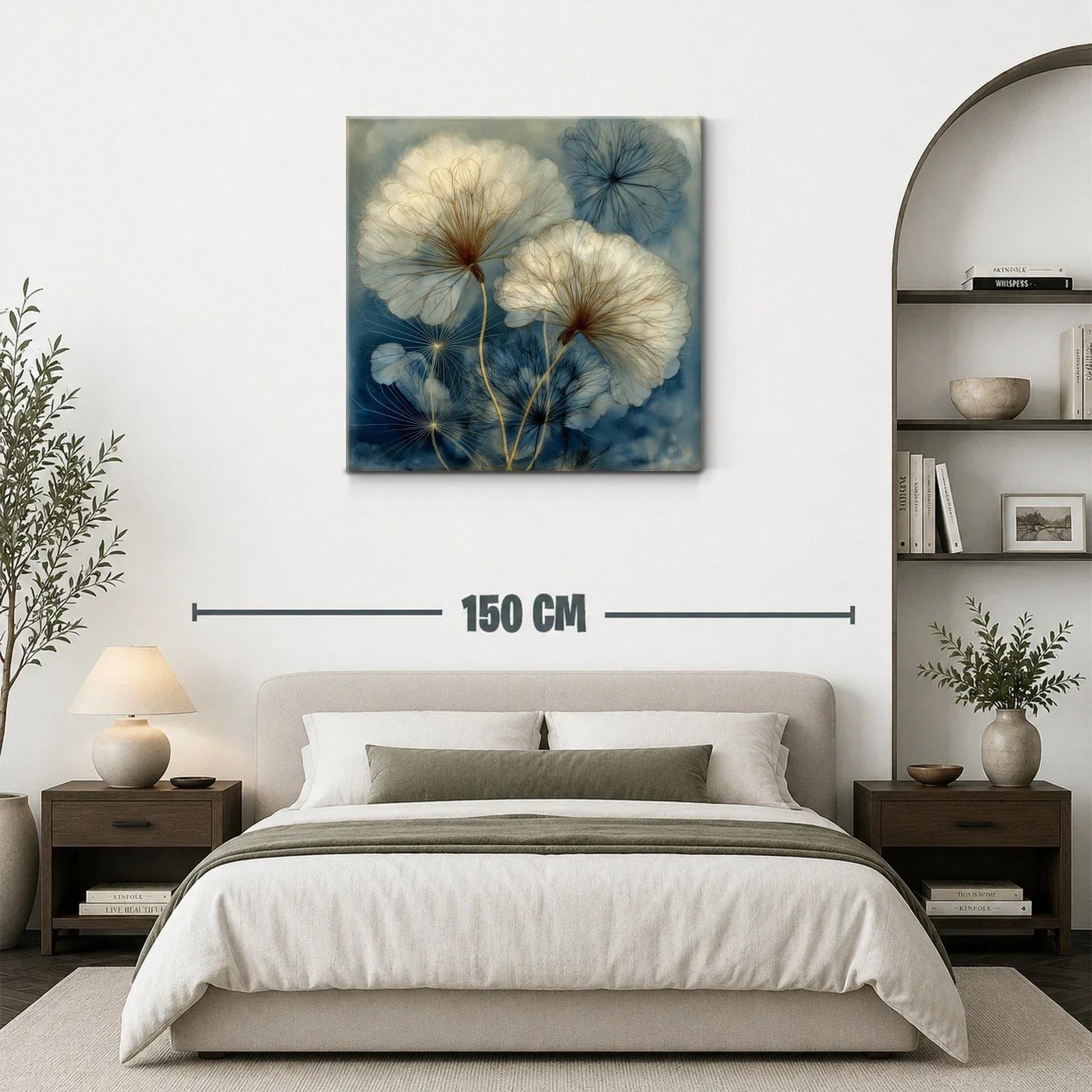 Delicadas flores en tonos beige y azul para un ambiente sereno — miniatura 3