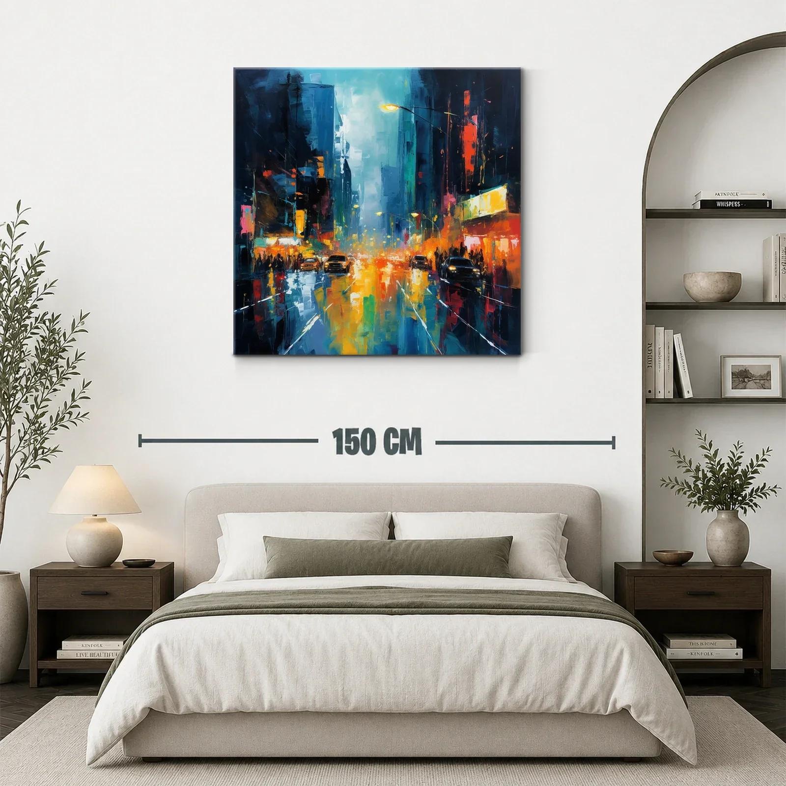 Ciudad nocturna iluminada con reflejos vibrantes de luz — miniatura 3
