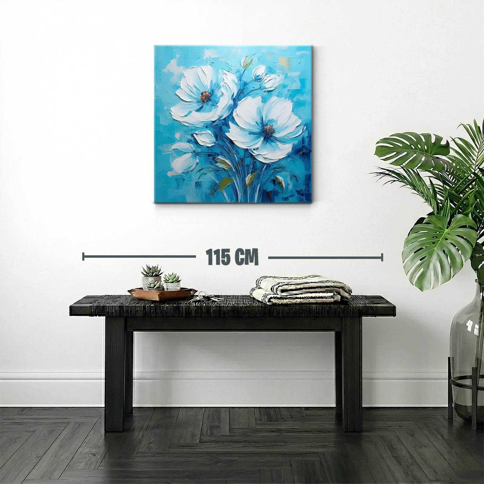 Flores blancas vibrantes sobre fondo azul intenso — miniatura 2