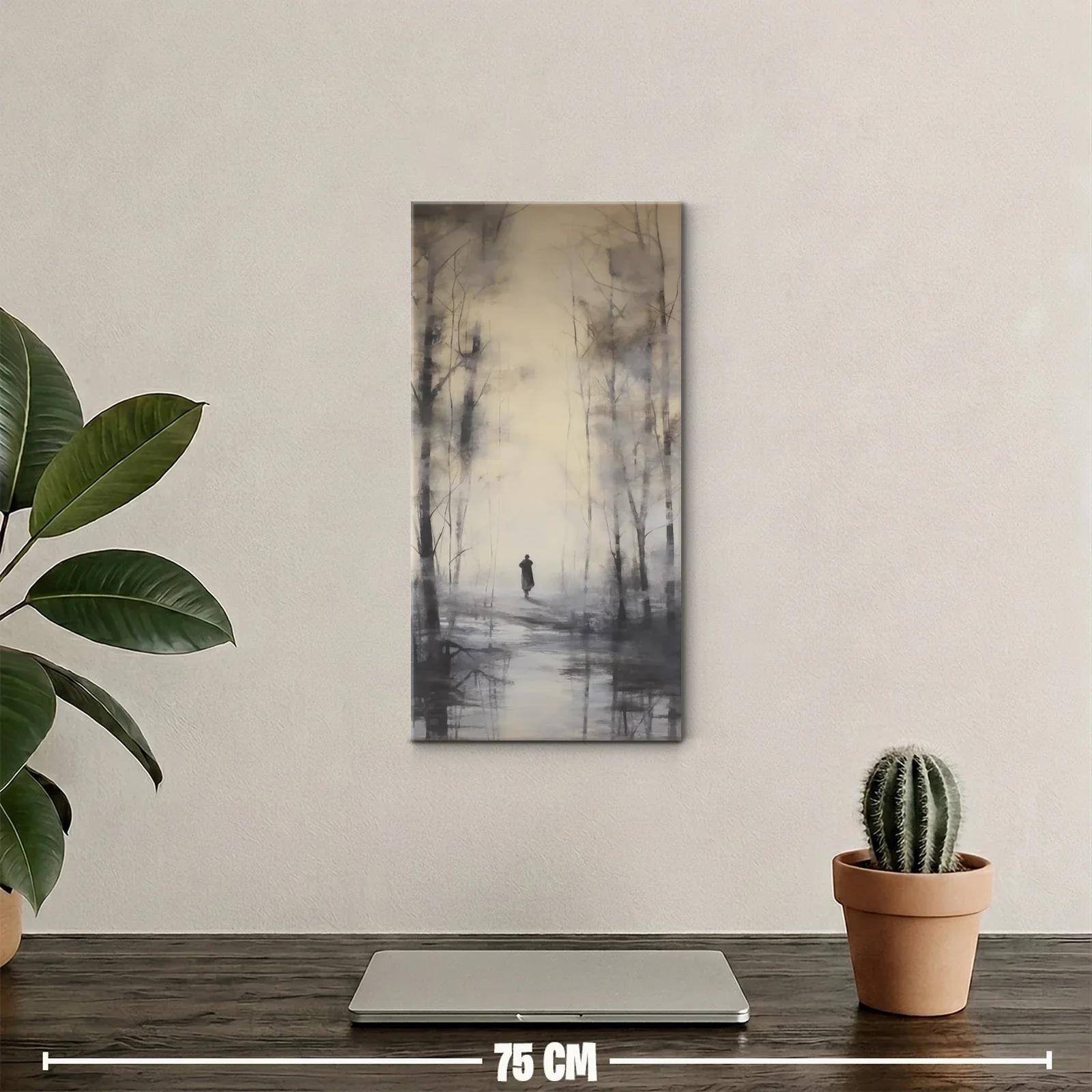 Cuadro figura solitaria en bosque brumoso — miniatura 2