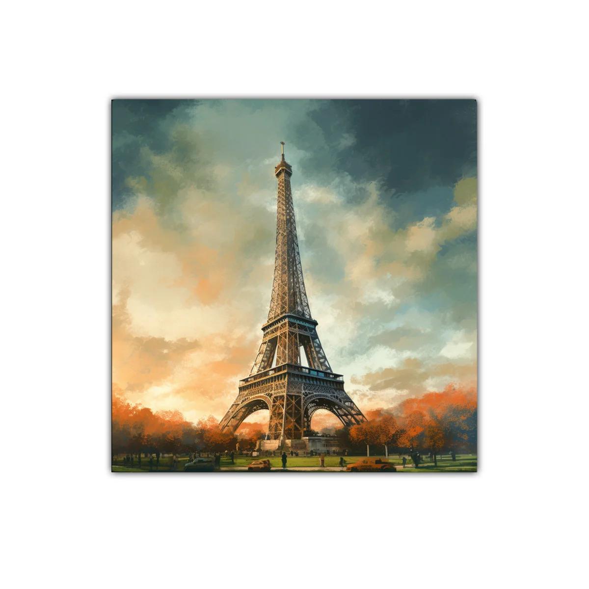Torre Eiffel al atardecer con cielo dramático