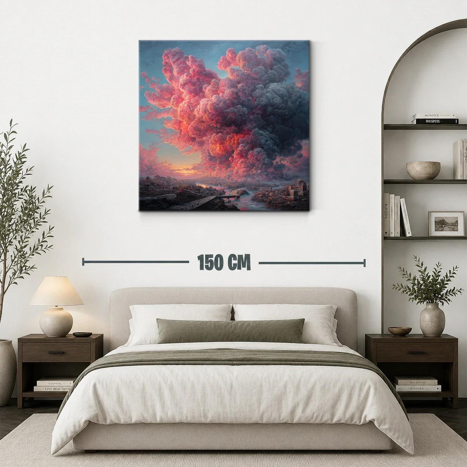 Impactante explosión de nubes al atardecer sobre ciudad — miniatura 3
