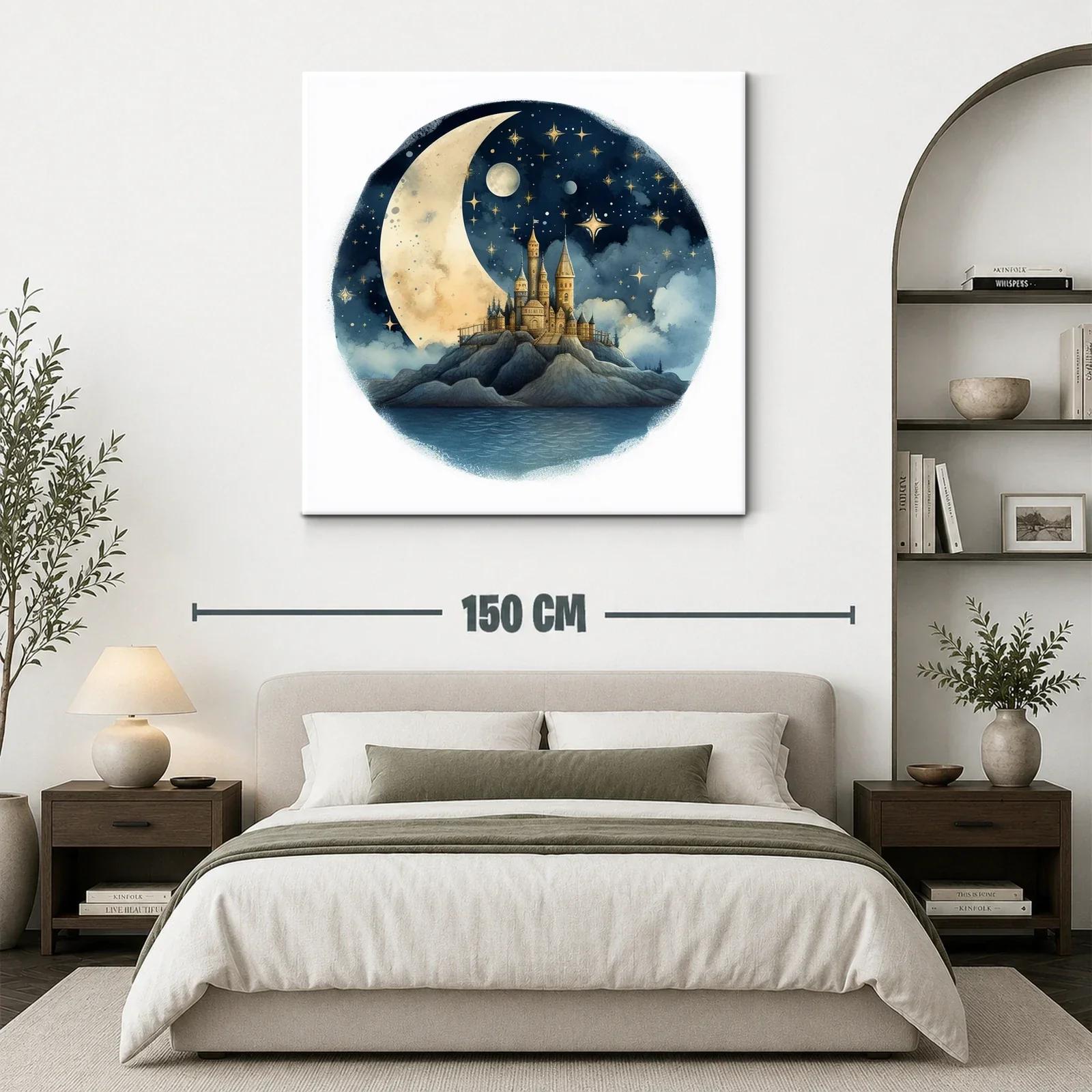 Castillo encantado bajo la luna y estrellas doradas — miniatura 3