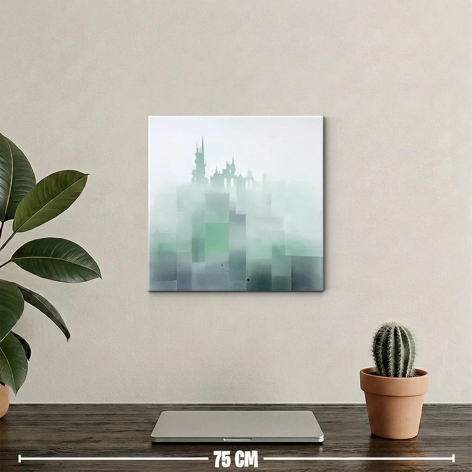 Paisaje urbano con silueta de castillo entre niebla suave — miniatura 2