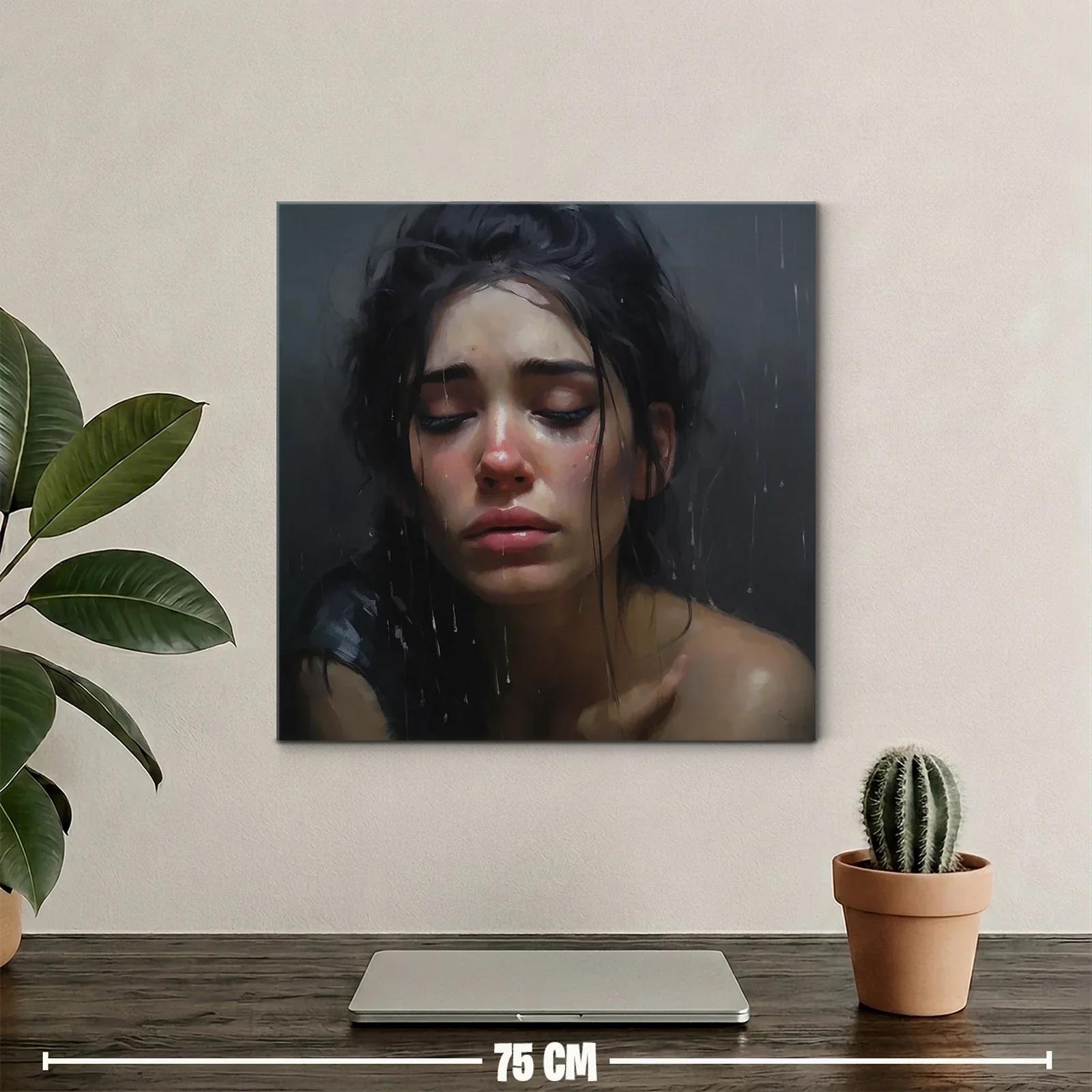 Retrato emotivo de mujer bajo la lluvia en tonos oscuros — miniatura 2