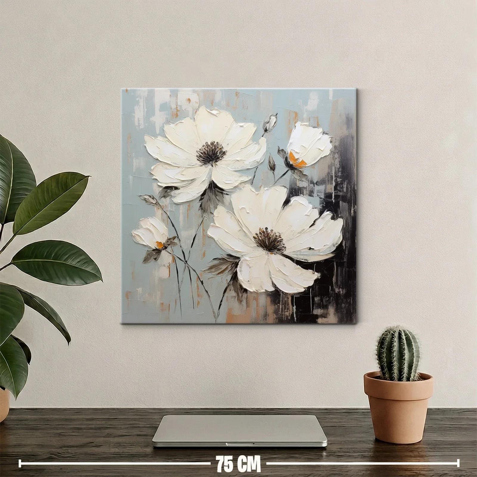 Flores blancas sobre fondo gris con toques ocres suaves — miniatura 2