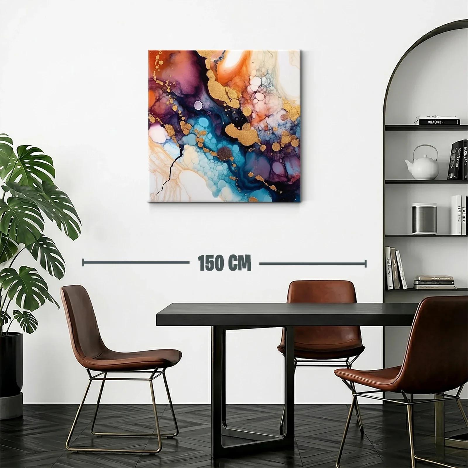 Abstracción vibrante con tonos cálidos y detalles dorados — miniatura 2