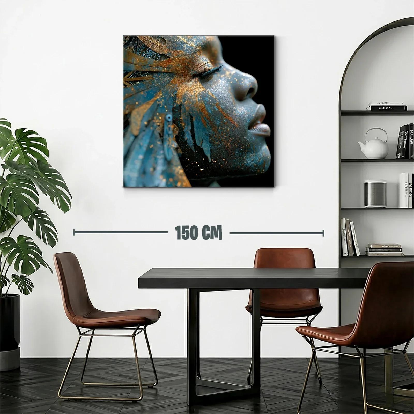 Rostro artístico con detalles dorados y tonos azules — miniatura 2