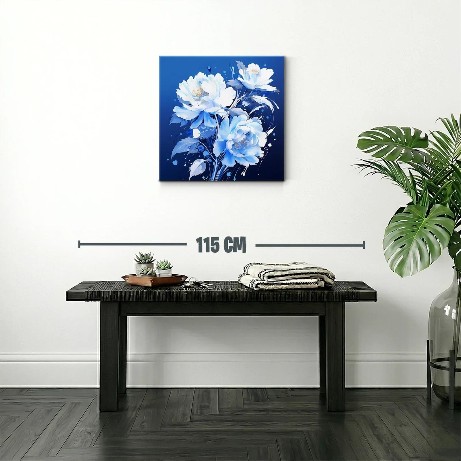 Elegantes flores blancas sobre fondo azul intenso — miniatura 2
