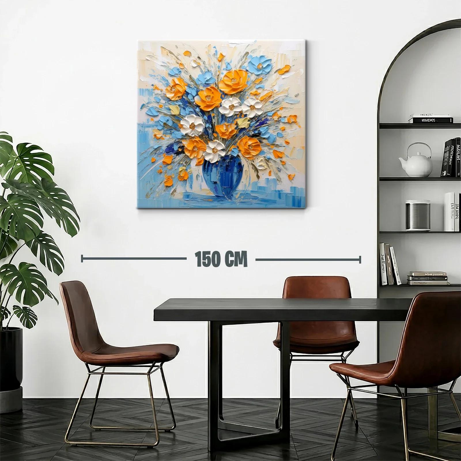 Flores vibrantes en jarrón azul con tonos cálidos y frescos — miniatura 2