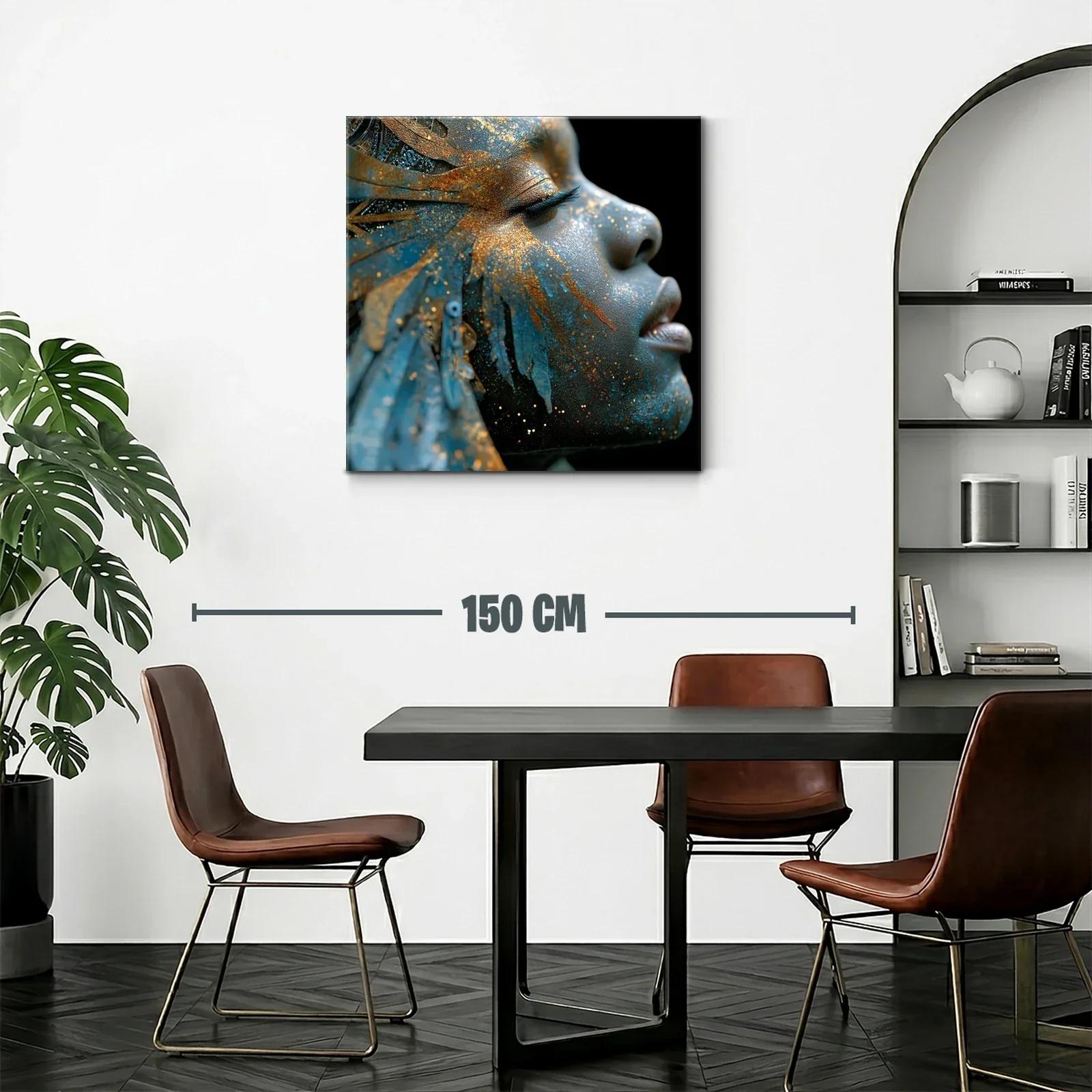 Rostro artístico con detalles dorados y tonos azules — miniatura 2