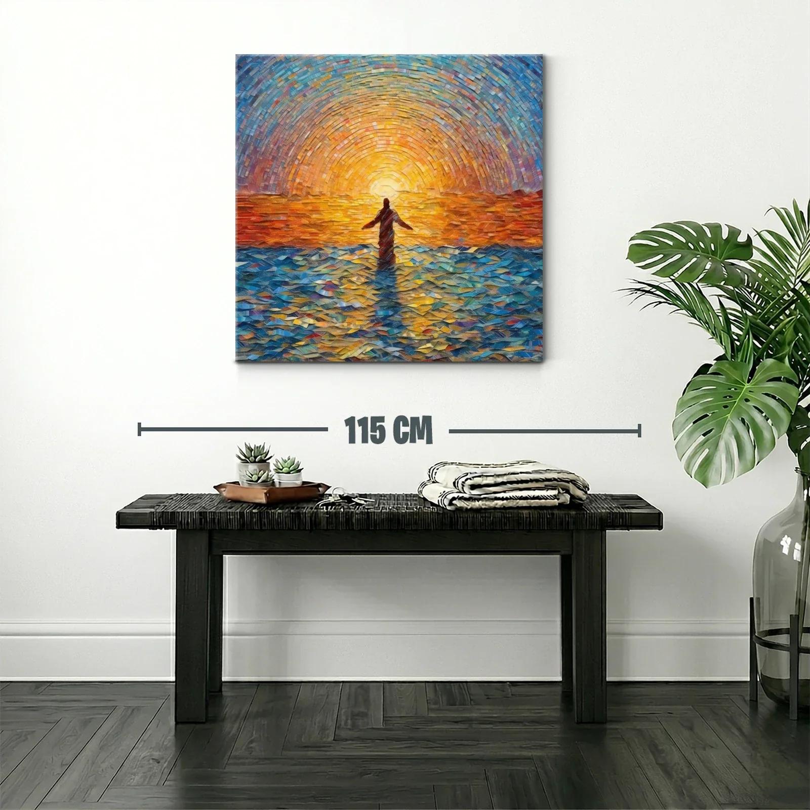 Figura Solitaria Frente a Un Mar Luminoso al Atardecer — miniatura 2