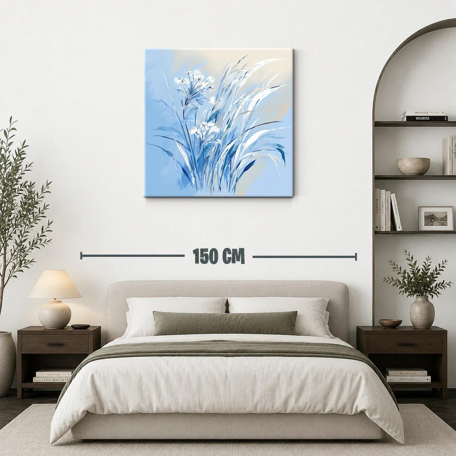 Delicada composición de flores y hojas en tonos azules — miniatura 3