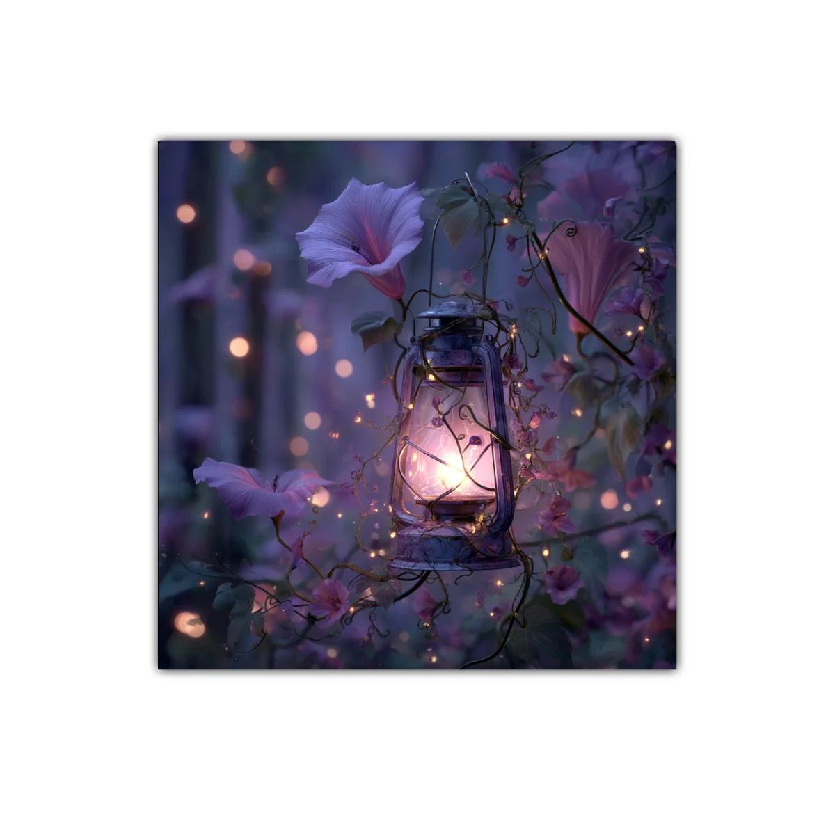 Cuadro decorativo farol iluminado entre flores moradas — imagen principal