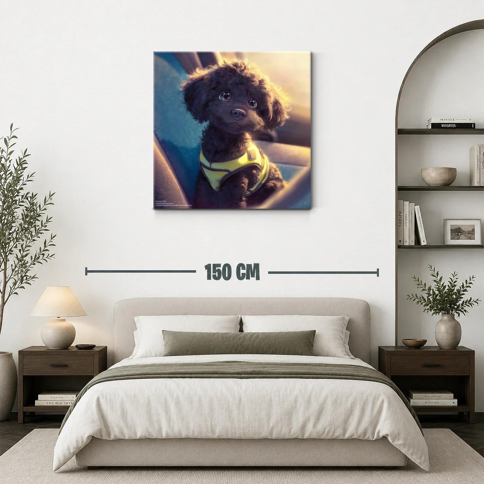 Tierno perro negro con arnés amarillo al atardecer — miniatura 3