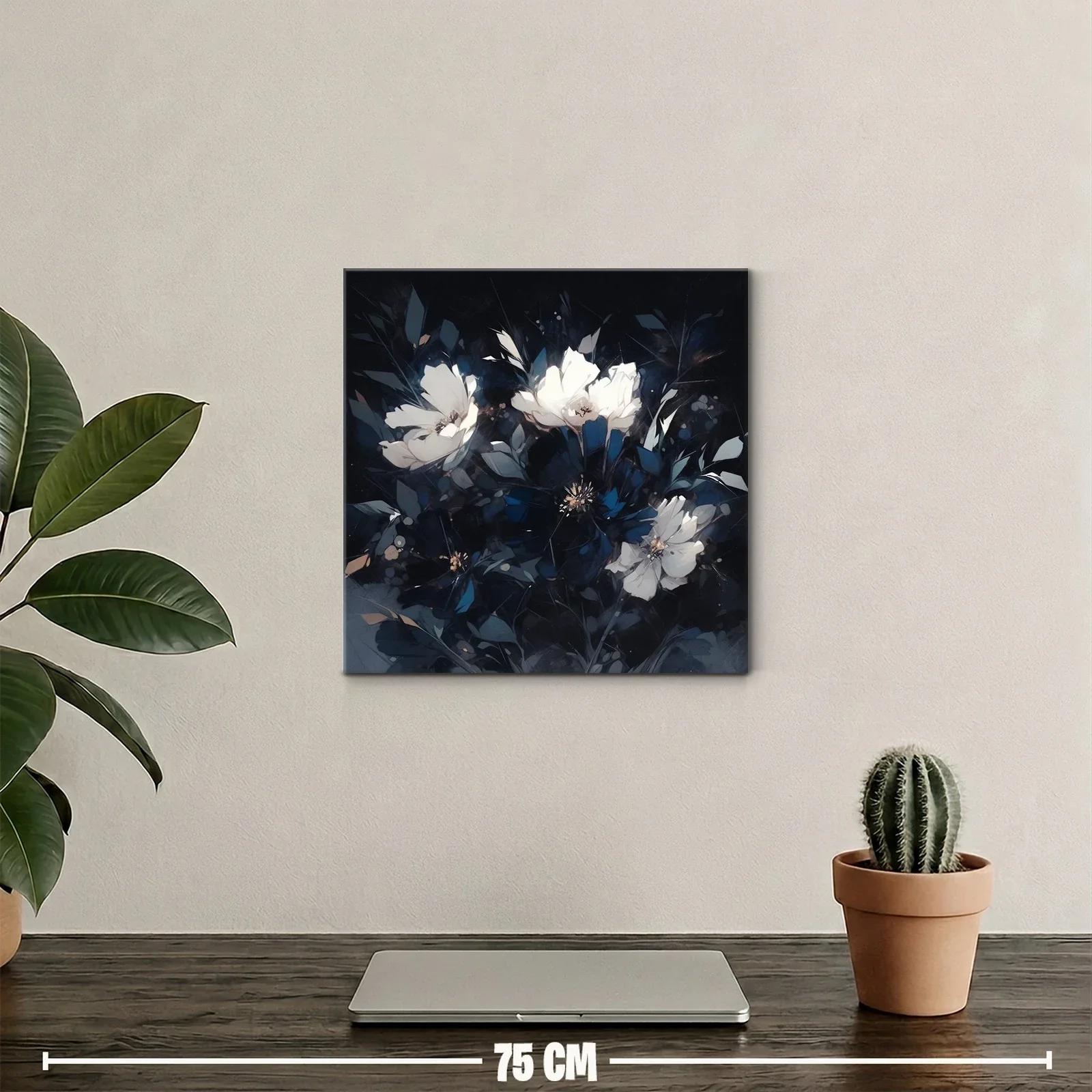 Blancas flores entre sombras en composición elegante — miniatura 2