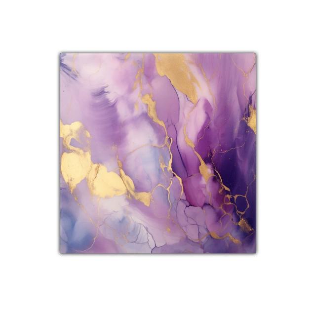 Composición abstracta en tonos violetas con reflejos dorados