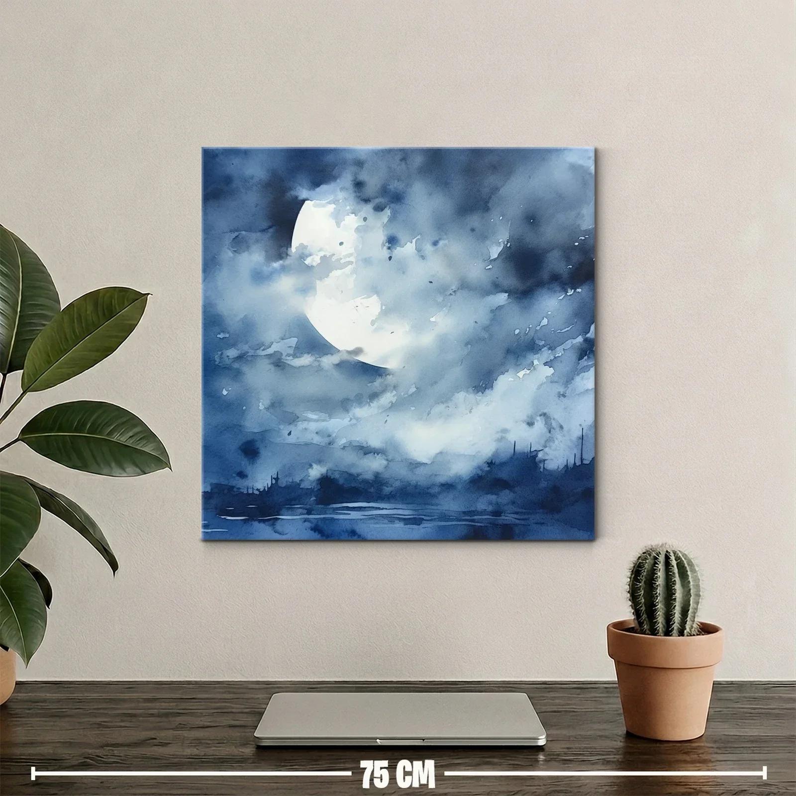 Luna llena entre nubes en cielo nocturno azul — miniatura 2
