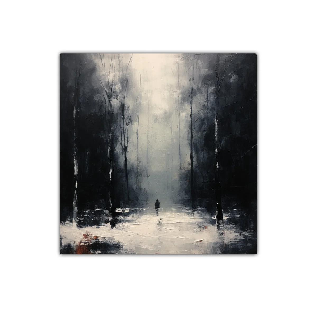 Niebla misteriosa en bosque oscuro y silencioso — imagen principal